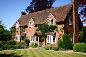 Traditional cottage with aluminium windows